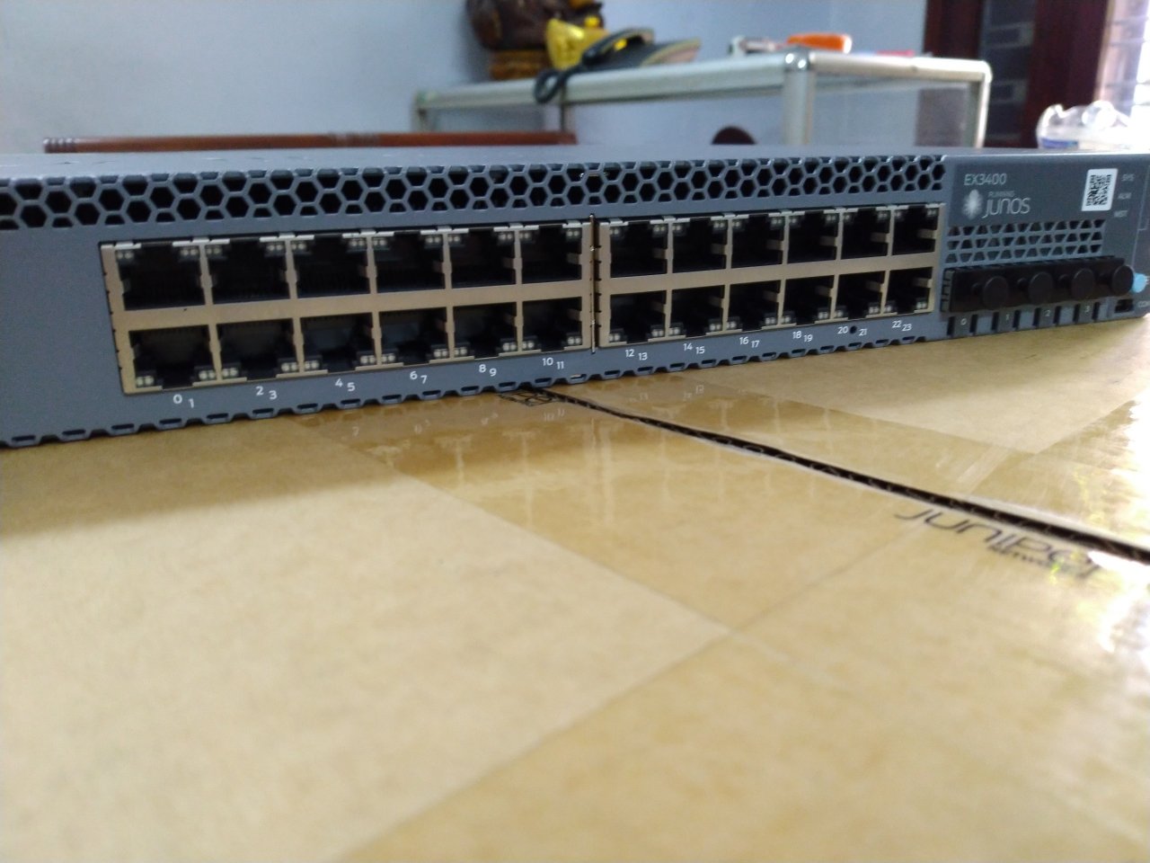 Thông tin đặt mua hàng Juniper EX3400 Ethernet Switch